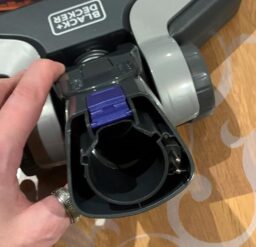 image client 1 Aspirateur Balai sans fil BLACK+DECKER BHFEV182CP QW