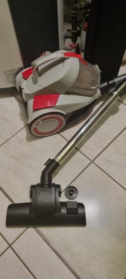 image client 1 Aspirateur sans Sac Dirt Devil DD2502