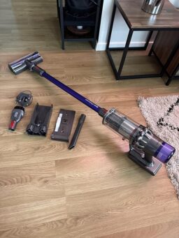 image client 1 Aspirateur sans fil Dyson V11™ Advanced
