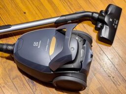 image client 1 Aspirateur Traîneau Electrolux Pure D8 PD82 8DB