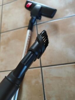 image client 2 Aspirateur Balai Filaire Générique 3 en 1 600w