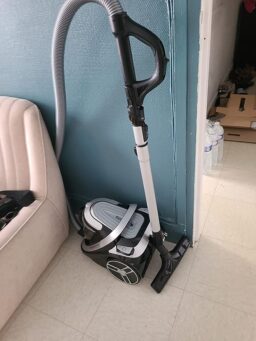 image client 2 Aspirateur sans Sac Rowenta Silence Force Cyclonic Home et Car Pro