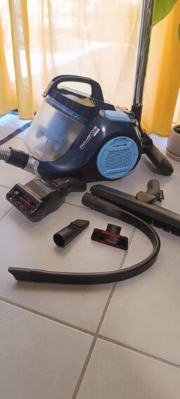 image client 2 Aspirateur sans Sac Rowenta Swift Power Cyclonic RO2981EA