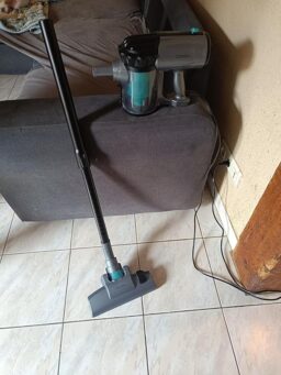image client 2 Aspirateur Balai Cecotec Conga ThunderBrush 560