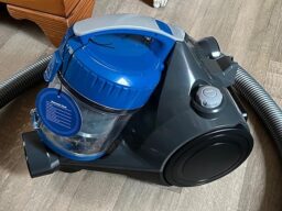 image client 2 Aspirateur Traîneau Eureka Whirlwind