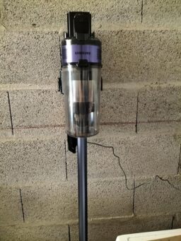 image client 2 Aspirateur Balai sans fil Samsung VS15A6031R4 Jet 60 Turbo