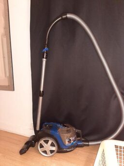 image client 3 Aspirateur sans Sac Philips FC9745-09 Série 7000