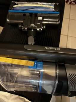 image client 3 Aspirateur Balai sans fil Shark PowerPro sans IZ370EU