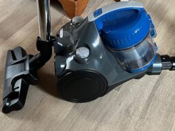 image client 4 Aspirateur Traîneau Eureka Whirlwind