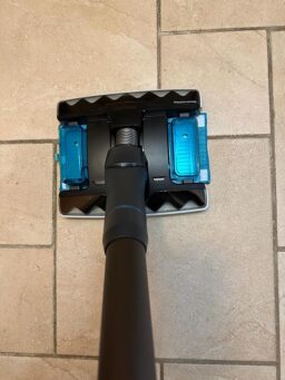 image client 4 Aspirateur sans fil Philips XC8055-01