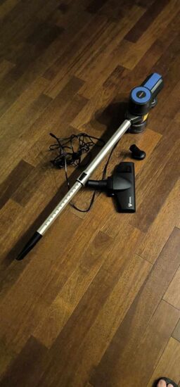 image client 5 Aspirateur Balai Filaire Akitas S12 Turbo