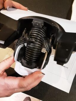 image client 5 Aspirateur Balai Bosch BBH3ALL23 Série 4 Flexxo
