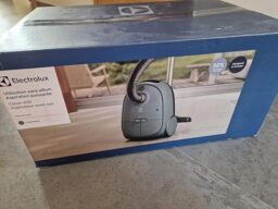 image client 6 Aspirateur avec Sac Electrolux 600 Clean EB61C3WBL