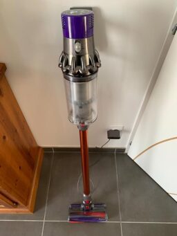 image client 6 Aspirateur Balai Dyson Cyclone V10 Absolute
