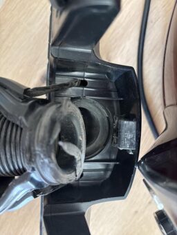 image client 7 Aspirateur Balai Bosch BBH3ALL23 Série 4 Flexxo