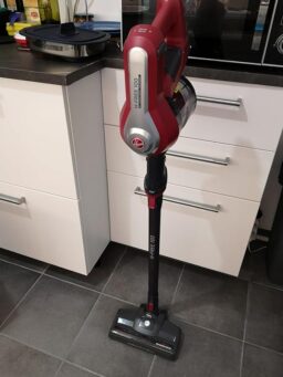 image client 7 Aspirateur Balai sans fil Hoover H Free100 HF122RH