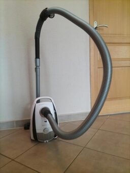 image client 7 Aspirateur Traîneau avec Sac Severin BC 7035