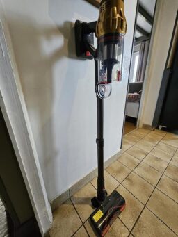 image client 8 Aspirateur Balai Lubluelu sans fil 50 000 Pa