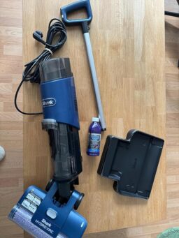 image client 8 Aspirateur Nettoyeur Filaire Shark WD100EU
