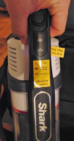 image client 8 Aspirateur Balai Shark IZ201EU sans fil