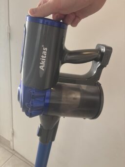 image client 9 Aspirateur Balai Filaire Akitas S12 Turbo