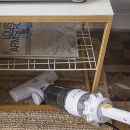 Image du fabricant 5 du Aspirateur balai Newlux V900 blanc