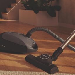 Image du fabricant 8 du Miele Classic C1 Pure Aspirateur Graphite