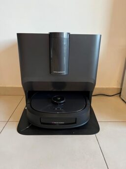 image client 1 Robot Aspirateur Laveur Eureka J20 Serpillière À Chenille