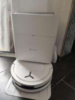 image client 10 Robot Aspirateur Laveur Ecovacs T80S Omni Black