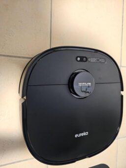 image client 10 Robot Aspirateur Laveur Eureka NERJ15MAXULTRABK