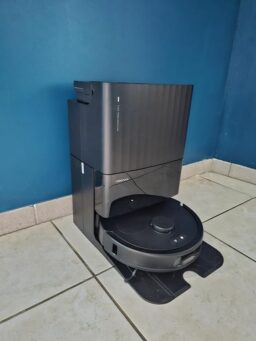 image client 10 Aspirateur Robot Roborock Qrevo S Set