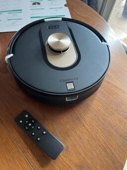 image client 10 Robot Aspirateur Laveur Vexilar Cleanova W9