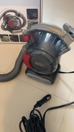 image client 3 Aspirateur Voiture BLACK+DECKER PD1200AV XJ