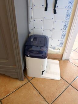 image client 4 Robot Aspirateur Laveur Ecovacs DEEBOT Mini VIOLET