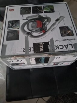 image client 6 Aspirateur Voiture BLACK+DECKER PD1200AV XJ