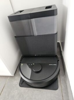 image client 6 Aspirateur Robot Laveur Irobot Roomba® Plus 405 Combo AutoWash™ Dock