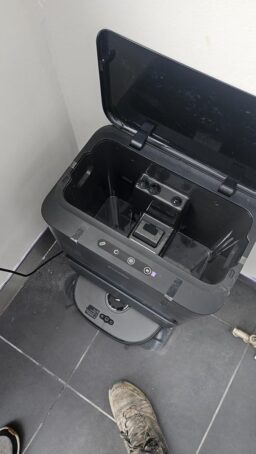 image client 7 Aspirateur Robot Laveur Autonome Eureka J12 Ultra