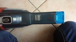 image client 8 Aspirateur sans fil BLACK+DECKER BHHV520BF QW
