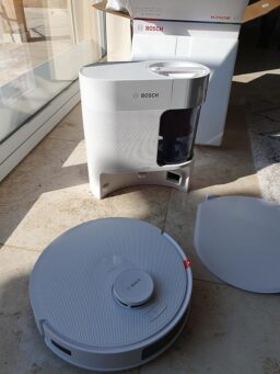 image client 8 Robot Aspirateur Laveur Bosch Spotless+ BCRD1W