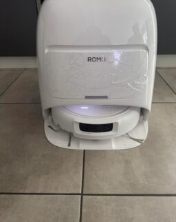 image client 8 Robot Aspirateur Laveur DJI ROMO S (CR8F CS8F)