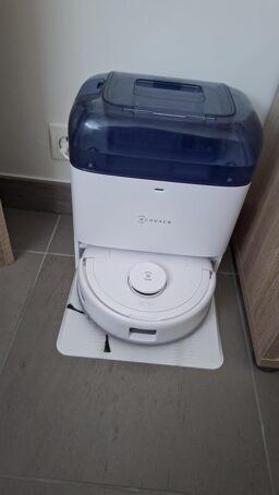 image client 8 Robot Aspirateur Laveur Ecovacs DEEBOT Mini VIOLET