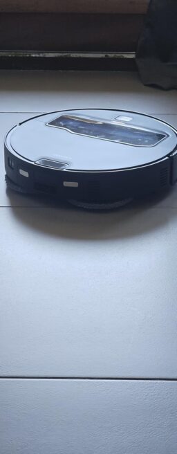 image client 8 Aspirateur Robot Laveur Roborock Saros Z70